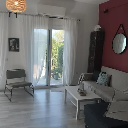Lydia's House Lejlighed Aigio